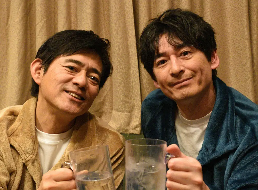 【テレビ】博多華丸　内緒だった？実は大ファンの人気バンド「本当は…」　相方大吉「いつかバレるよって」